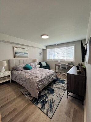 3 bedrooms, WiFi, bed sheets - Stylish Summer Stay – 3BR Near uOttawa & Downtown (All-Inclusive) (Ottawa)