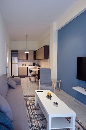 Living area - Modern Metro Apartment – 20m from Egaleo Metro | 2BR | Sleeps 4 (Egaleo)