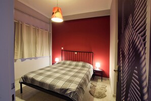 Room - Modern Metro Apartment – 20m from Egaleo Metro | 2BR | Sleeps 4 (Egaleo)