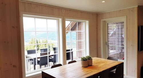 New and Exclusive Cottage, Voss, with a great view