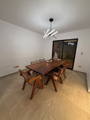 Dining - Luxury house next to the beach (Cancún)