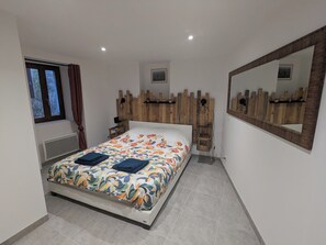 1 chambre, draps fournis