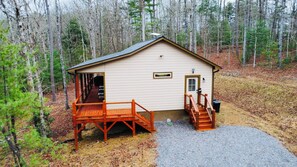 Exterior - BRAND NEW Mountain Cabin fully Equipped for Extended Stays & Remote Work (Murphy)