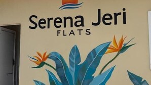 Apartemen Keluarga | Detail eksterior