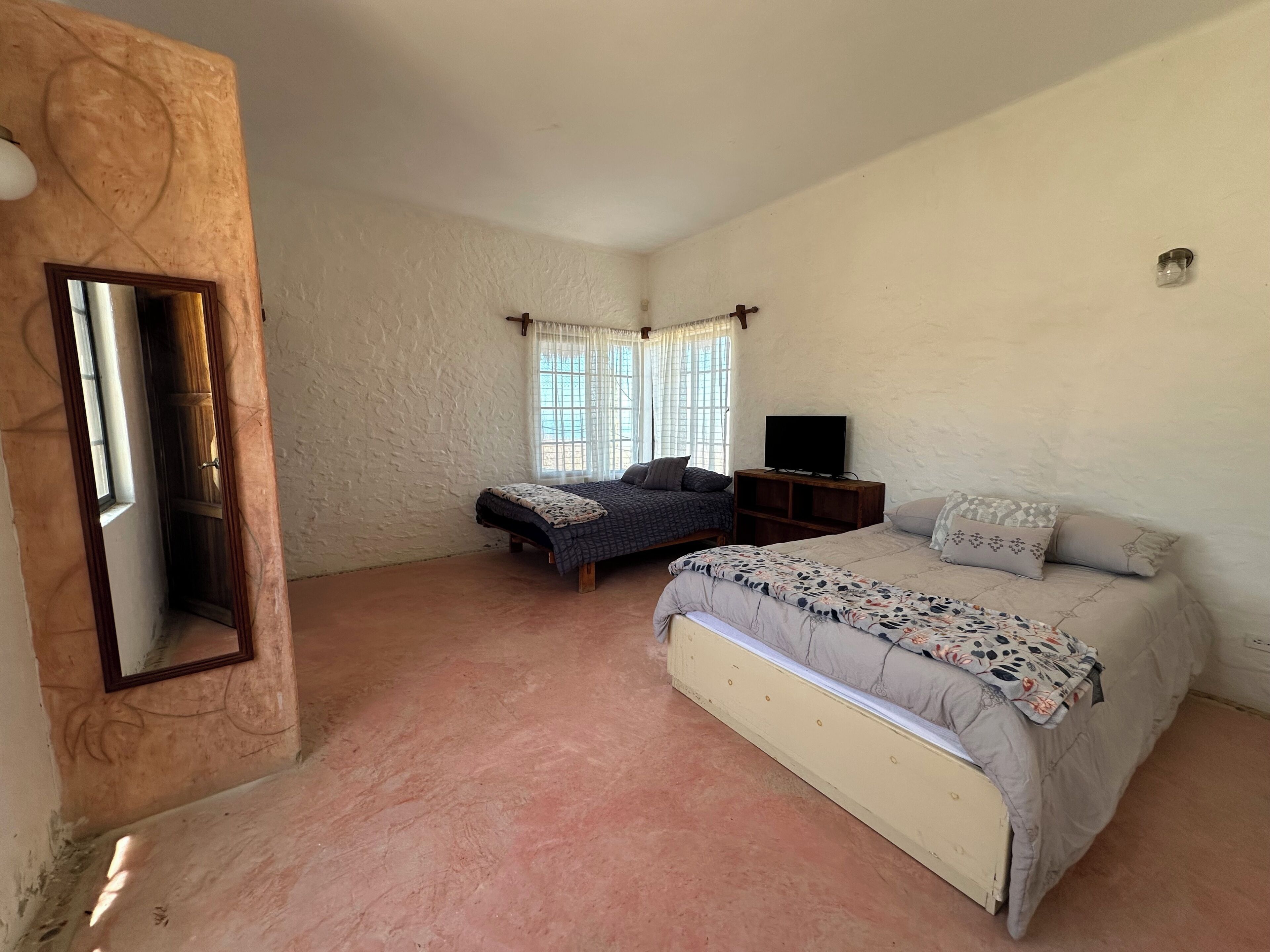 Chambre Quadruple Confort, patio, vue sur le désert