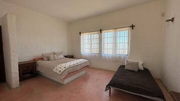 Habitación cuádruple Confort, patio, vista al desierto