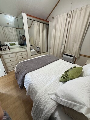 1 Schlafzimmer, Bügeleisen/Bügelbrett, kostenloses WLAN, Bettwäsche