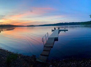 Unclassified image, 2 of 7, button - Cosy lakeside cottage retreat w/king bed, minutes from airport or downtown. (Windsor Jct)