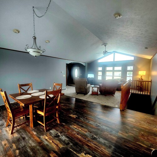 4-bedroom house within minutes of Lake Oahe