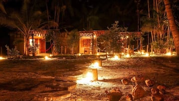 Chalet, balcón, vista al jardín | Áreas de la propiedad