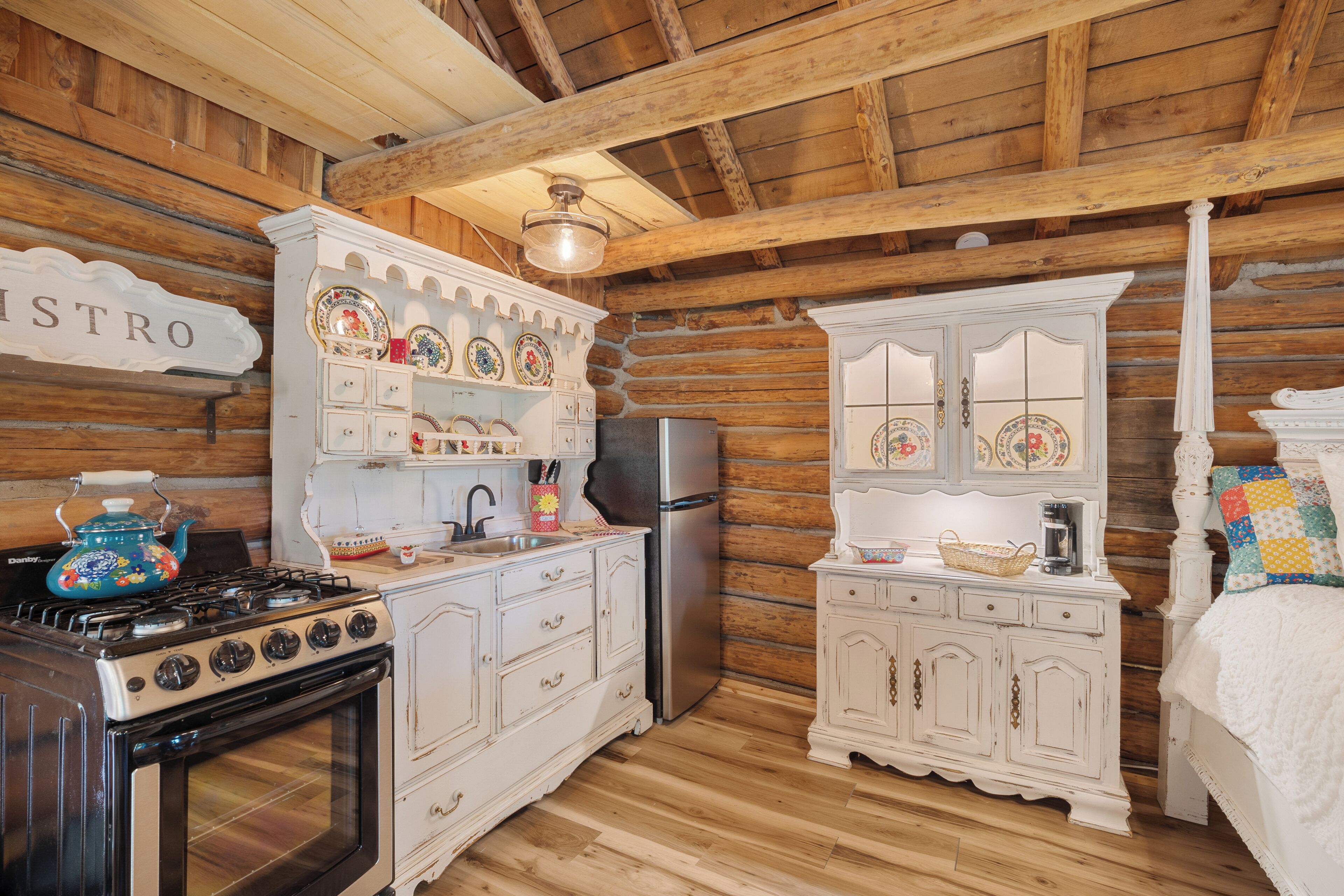 เคบิน, เตียงควีนไซส์ 1 เตียง, ห้องครัว | ครัวส่วนตัว