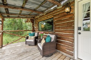Cabin, 1 Katil Raja (King), Kitchen, Hill View | Teres/patio