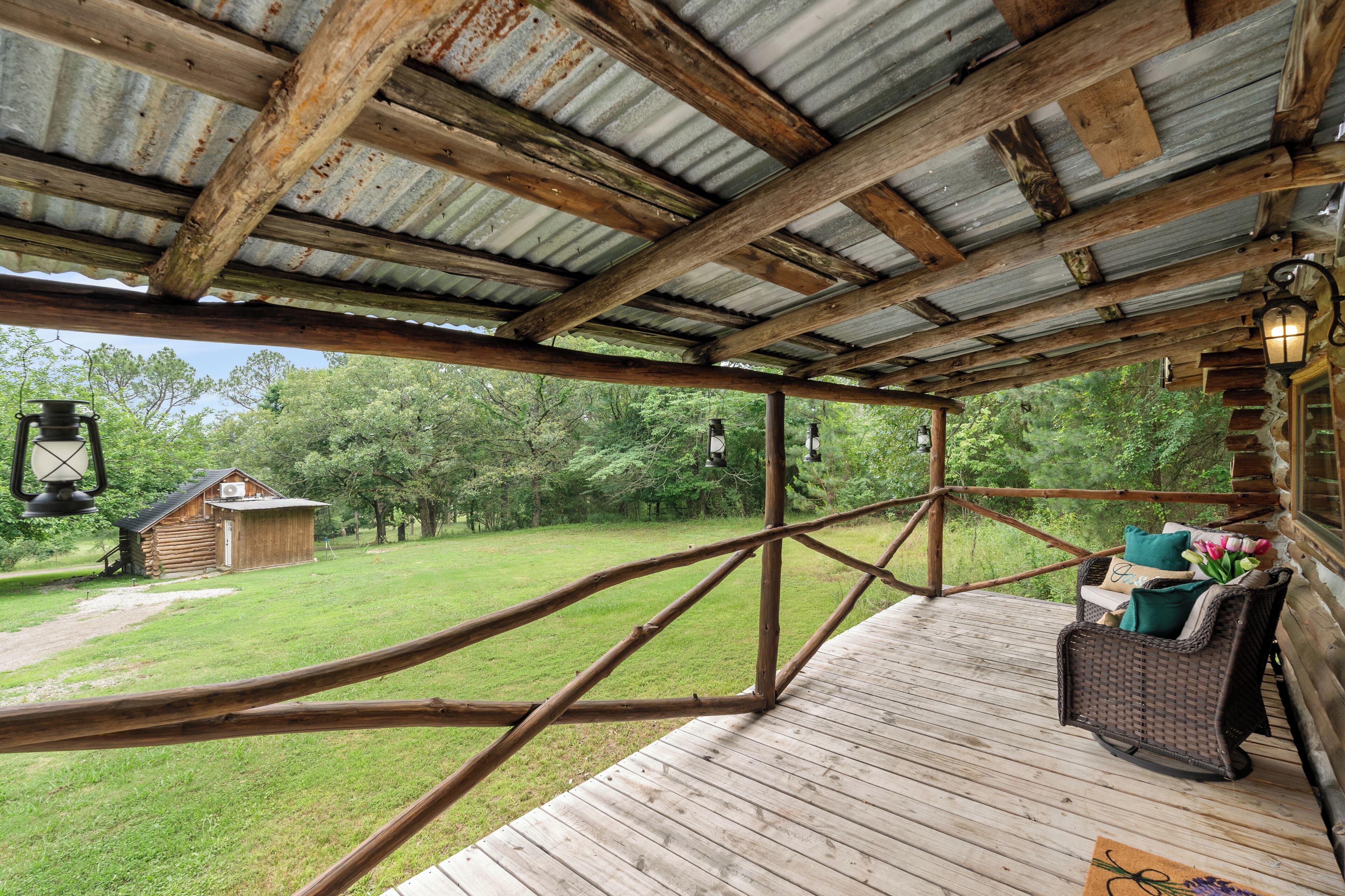 Cabin, 1 King Bed, Kitchen, Hill View | Terrace/patio