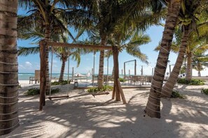 Beach nearby - Luxury 3BD W/Private Pool~Golf~Padel~Gym~Beach (Playa del Carmen)