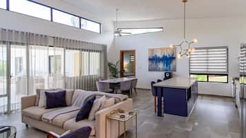 Superior Villa | Living area