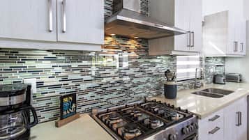 Superior Villa | Private kitchen