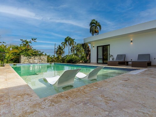 Connections Encuentro Tropical Oasis DR