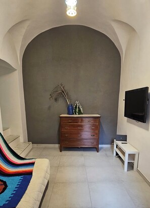 Interior - Modern house in old village (Cava de' Tirreni)