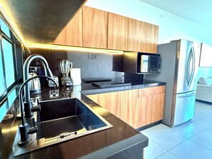Private kitchen - Resort-Style Condo- Pool, Patio, Playground + Palapa Lounge (Aldea Hortus)