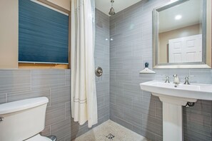 Unclassified image, 5 of 6, button - Private one bedroom ADU -Separate Entry - View Park (Los Angeles)