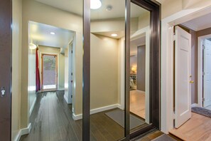 Interior - Private one bedroom ADU -Separate Entry - View Park (Los Angeles)