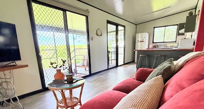 Peaceful Retreat in Whitsunday! Feng Shui Sugercane cabin