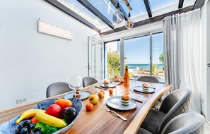 Dining - Faro's Beachfront House (Mijas)