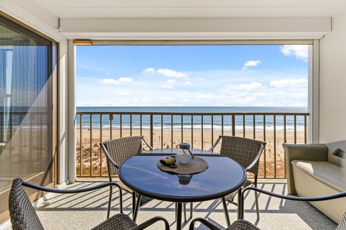 Oceanfront 2BR Condo | Steps to Beach | Sleeps 8