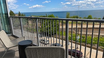Premium Apartment, Balcony, Lake View | Terrace/patio