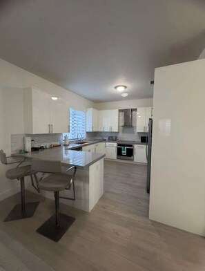 Private kitchen - Cozy villa (Miami)