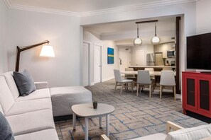 Living area - Relaxing Oceanview getaway minutes from Disneyland (Newport Beach)