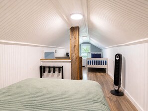 4 bedrooms, free WiFi, bed sheets