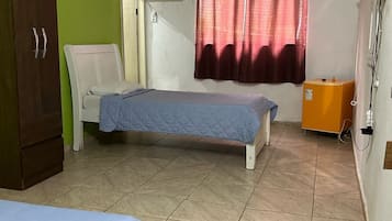 Suite 3 | Free WiFi, bed sheets