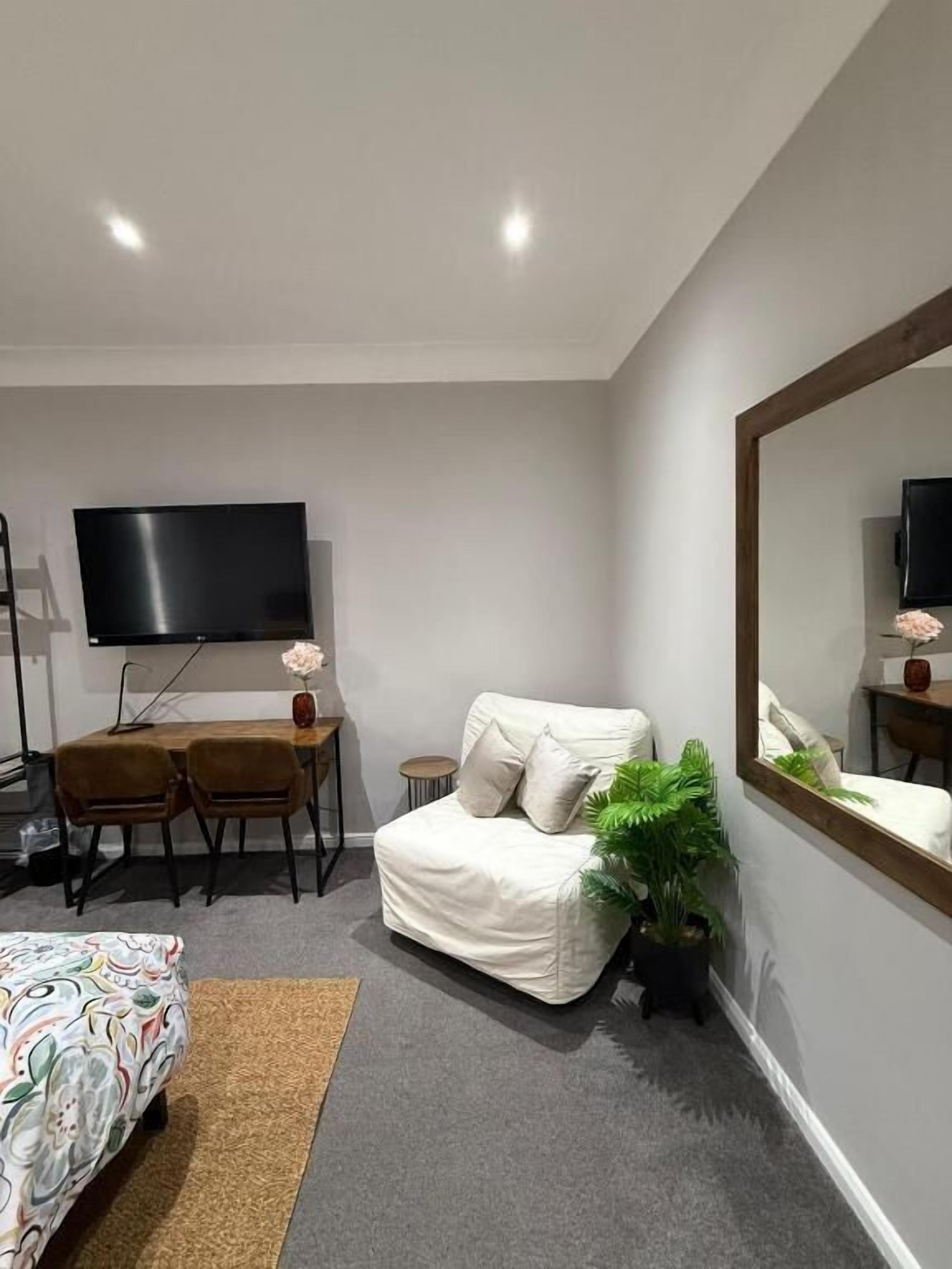 Triple Room, City View