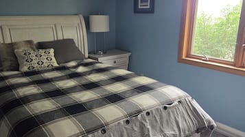 2 bedrooms, WiFi, bed sheets