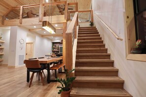 Dining - Luxury Cabin w/ Sauna|Near Zion & Bryce|Sleeps 13 (Alton)