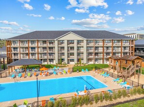 Indoor pool - Relaxing Lake Taneycomo Condo Steps from Downtown Branson (Branson)
