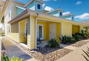 Exterior - PB117 Private Pool, Pet Friendly, Parking for 3, Charcoal Grill (Port Aransas)