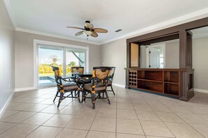 Dining - Private 3BR Pool House in Quiet Golf Community (Rotonda West)