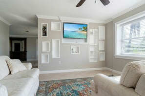 Smart TV - Private 3BR Pool House in Quiet Golf Community (Rotonda West)
