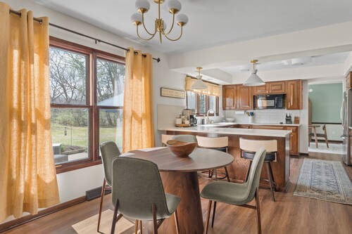 Modern Woodland Retreat on 107 Acres, 5BR/4BA, Le Claire, IA