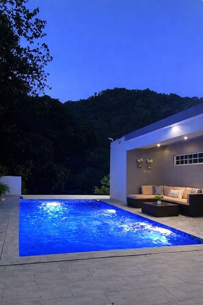 Pool - Private Infinity Pool Retreat • Mountain View • AC/Wifi (Santiago de los Caballeros)