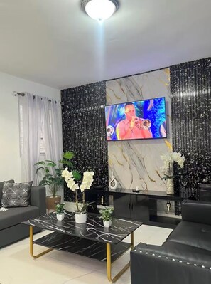 Living area - Private Infinity Pool Retreat • Mountain View • AC/Wifi (Santiago de los Caballeros)