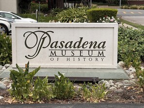 Property grounds - Historic Craftsman Bungalow Old Pasadena Rose Bowl 3 miles, LA Coliseum (Pasadena)