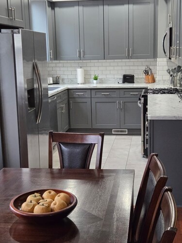 Fabulous 3-bedroom house with AC in charming Buffalo