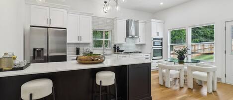 Microwave, oven, stovetop, dishwasher