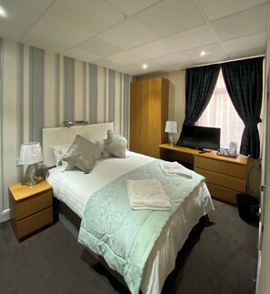 Double Room, 1 Double Bed