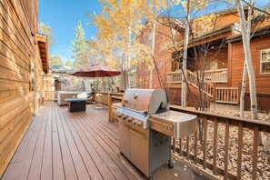 Outdoor dining - Monthly Lease - Maple Crest at Winter Creek- Pet Friendly 3 BR w Bonus Room (Truckee)