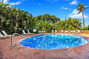 Pool - Sunlit 2BR Island Haven Plantation Style (Lahaina)