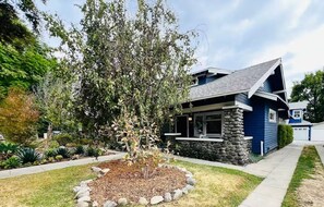 Exterior - Sunny Side Up apartment in the charming upscale South Pasadena (South Pasadena)